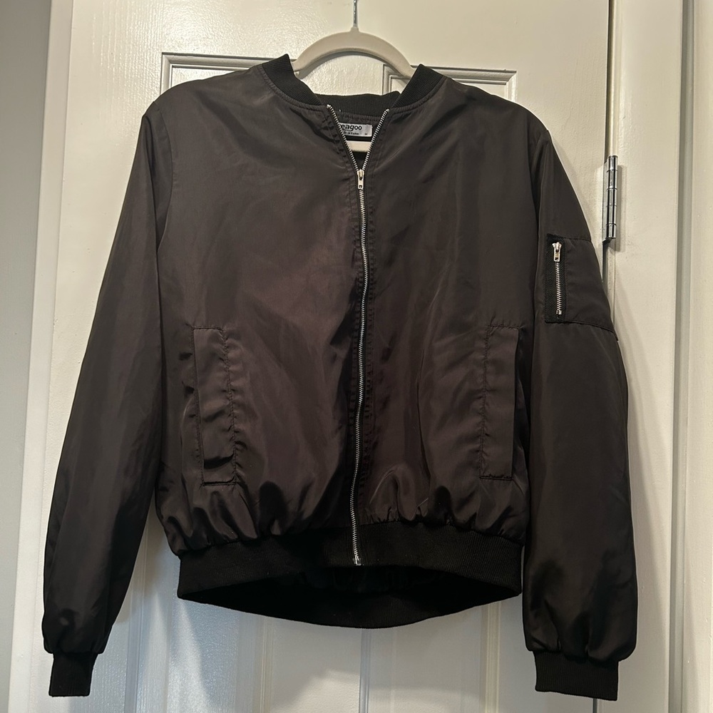 Zeagoo Women's Bomber Jacket Casual Coat Zip Up Windbreaker with Pockets